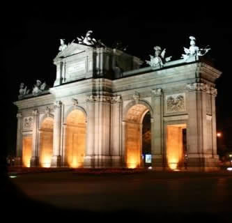 Puerta de Alcalá, Madrid
