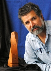 Escultor ibo Bonilla